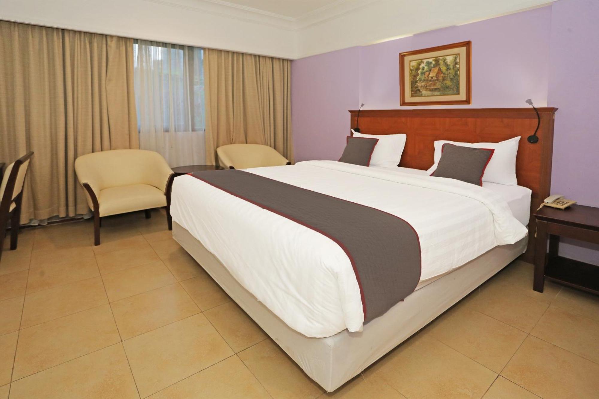 Collection O 91898 Series Hotel Kuningan Jakarta Exterior photo