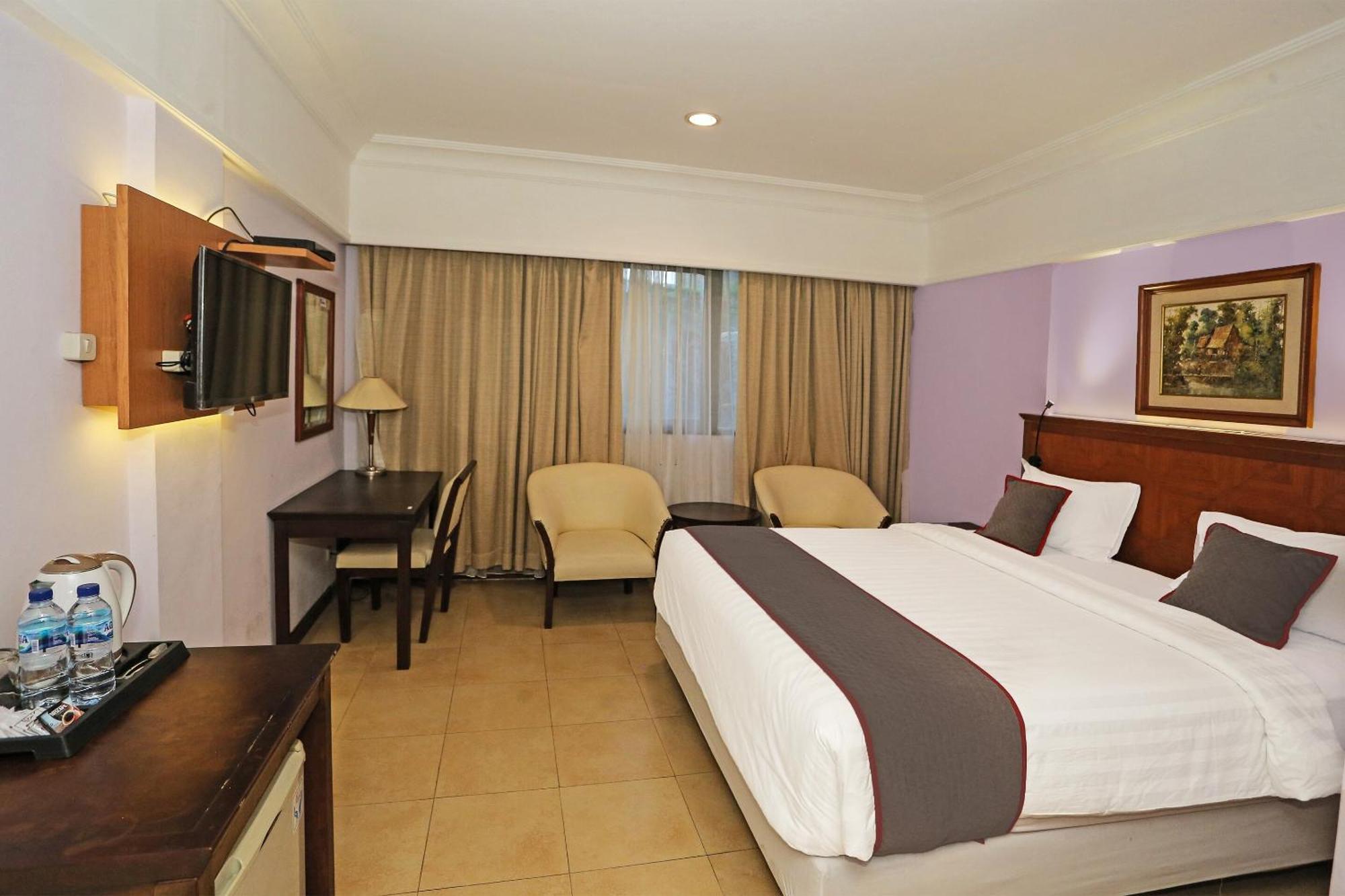 Collection O 91898 Series Hotel Kuningan Jakarta Exterior photo